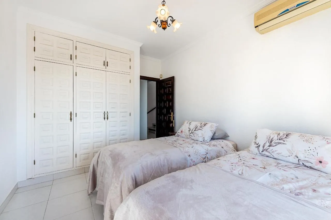 Villa With Stunning Views & Private Pool Valtocado 0*,  Spanje