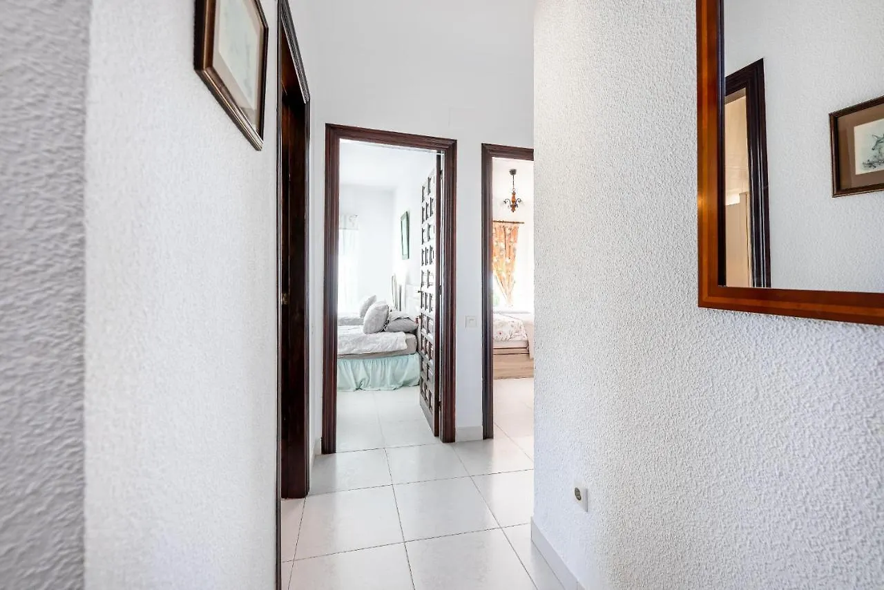 Villa With Stunning Views & Private Pool Valtocado