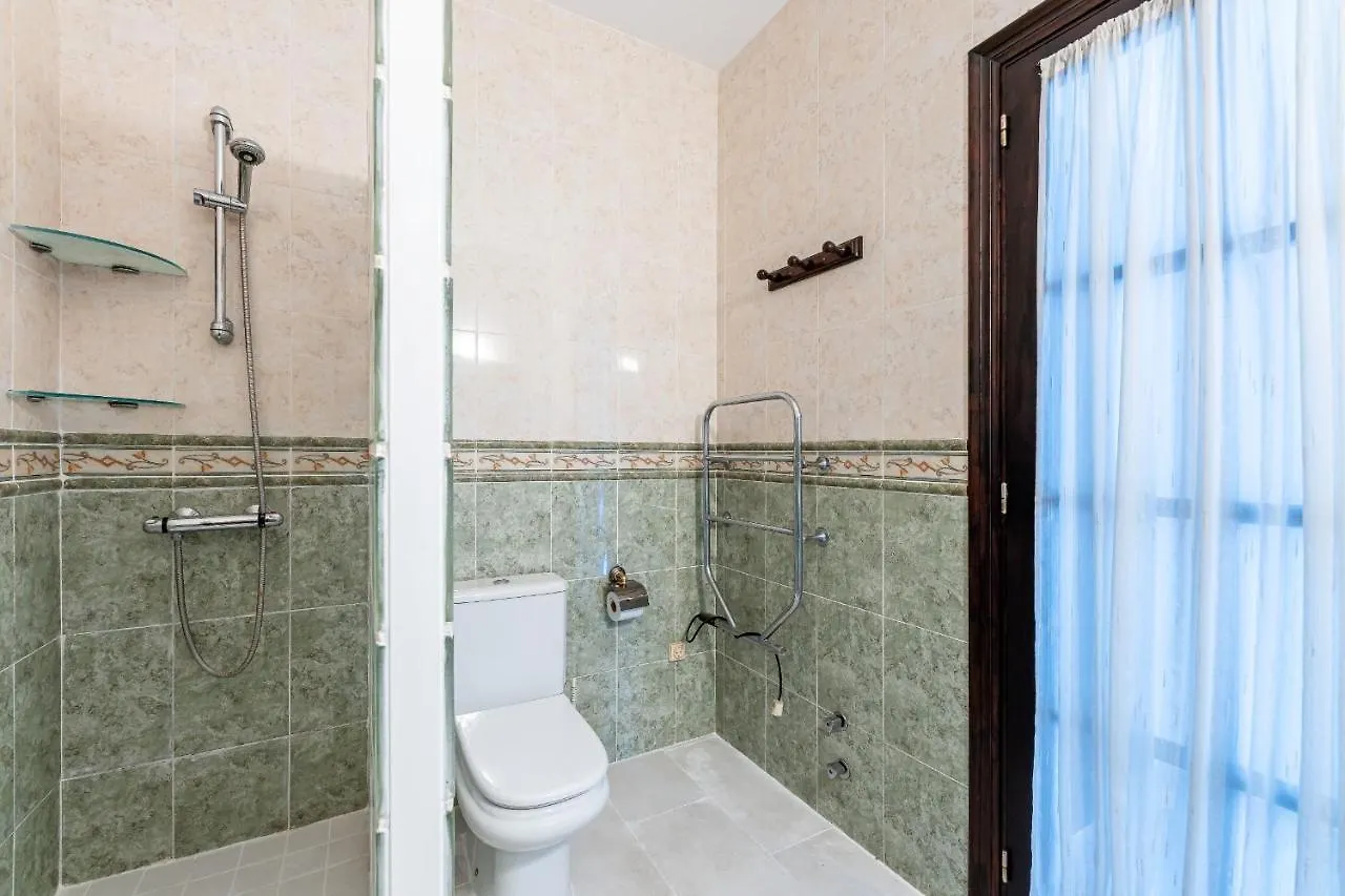 Villa With Stunning Views & Private Pool Valtocado
