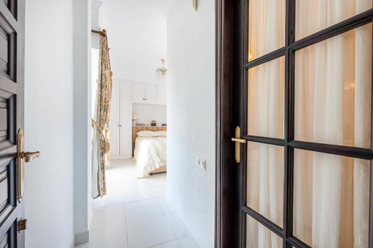 Villa With Stunning Views & Private Pool Valtocado Spain