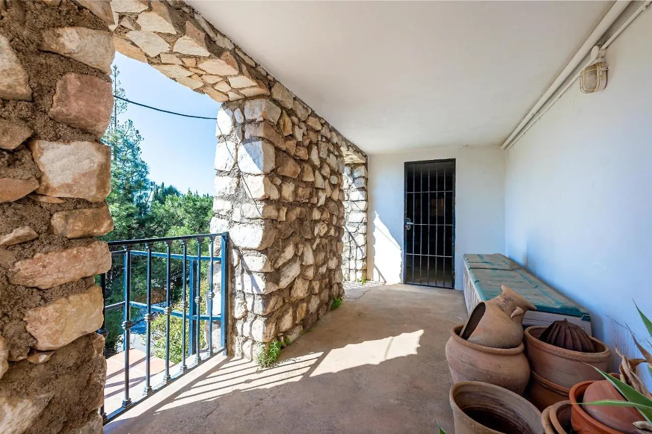 Villa With Stunning Views & Private Pool Valtocado